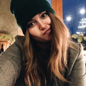 Meet your Posher, Lauren